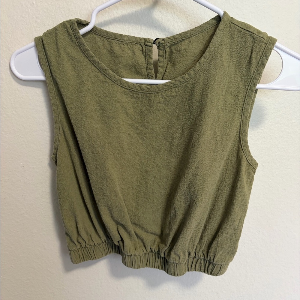 Olive Green Sleeveless Crop Top